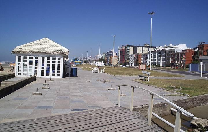 Apartamento Charmoso Na Beira Mar De Capao Da Canoa - A Melhor Localizacao Leilighet Eksteriør bilde